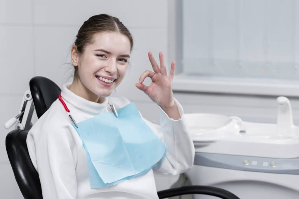 taylor swift amas dental care woman in the denta