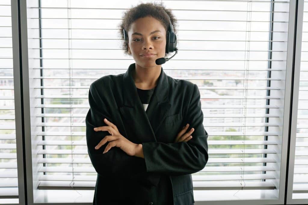 what does a virtual assistant do crossing arms