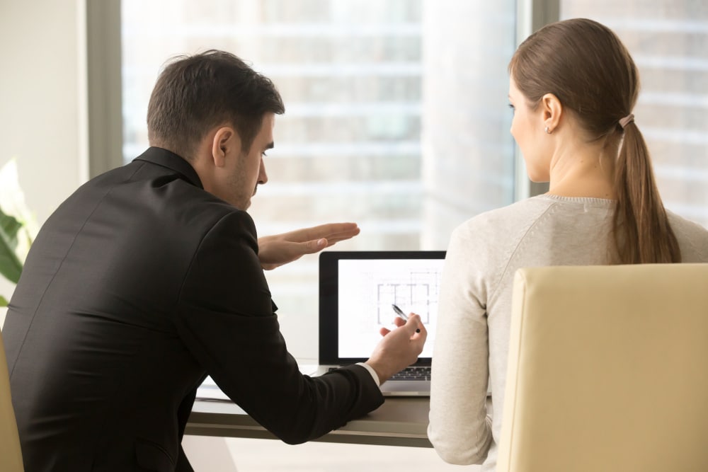 customer support virtual assistant man and woman talking
