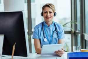 what is a medical receptionist staff