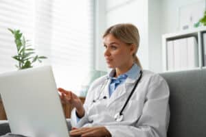 Virtual healthcare support helps doctors provide efficient online consultations